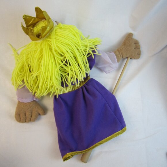 Melissa & Doug Queen Puppet - Used - Picture 4 of 6
